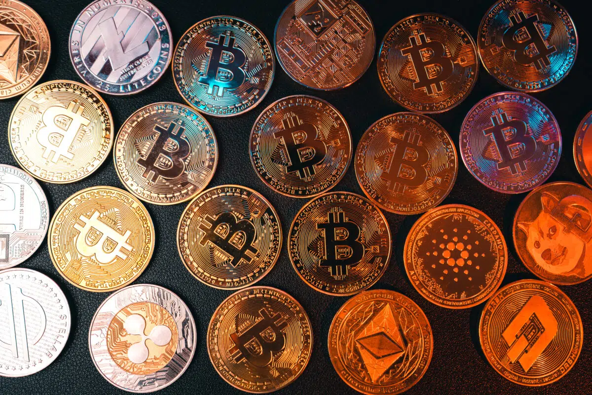 "Sensationnel : 1 milliard de dollars en Bitcoin quittent les plateformes centralisées en seulement 24 heures !"