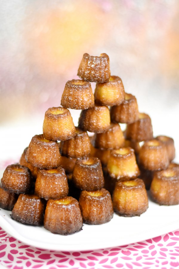 Canelés bordelais