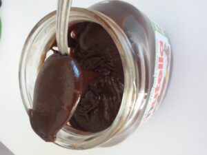 Recette de Pâte à tartiner maison (chocolat / noisettes) maison